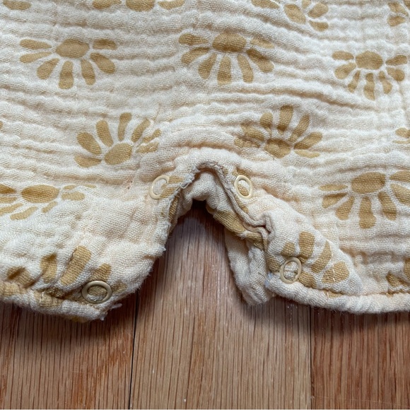 Emily & Oliver boho muslin cotton golden sun romper & headband. Size 6-9 months - Picture 4 of 6